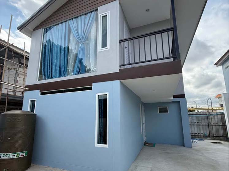 House in Srinakarin 
